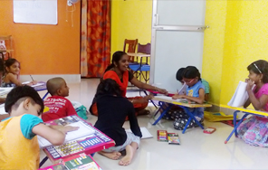 Dessin School of Arts, Dessin School of Arts, Painting classes in KotturpuramClass Room Photo 3 