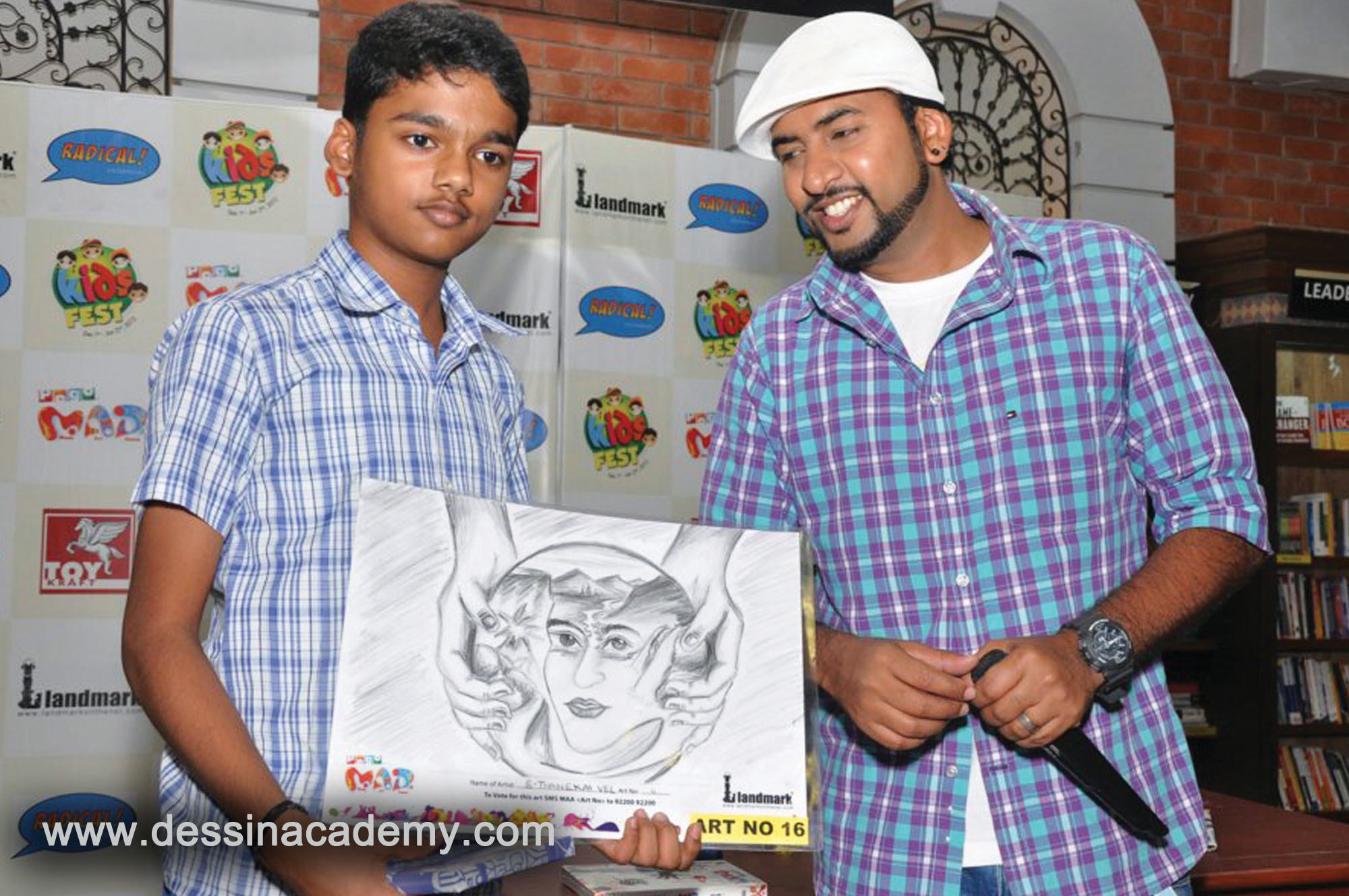 weekend Classes for drawing in Marine Drive, Mumbai Dessin School of